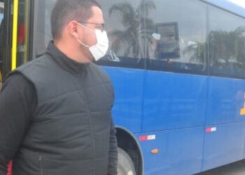 Prefeito Aguilar Junior acompanha início da operação do Expresso Fênix em Caraguatatuba