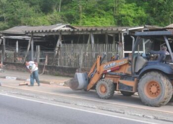 Prefeitura de Caraguatatuba inicia obras de revitalização da ciclovia na Rodovia SP-55
