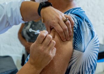 Unidades Básicas de Saúde de Bertioga recebem Corujão da Vacinação a partir desta terça (21)