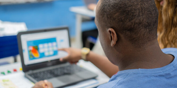 Bertioga abre matrículas para Educação de Jovens e Adultos