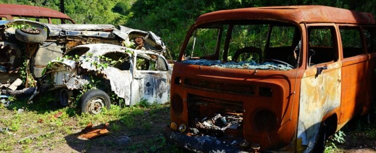 Prefeitura de Caraguatatuba leiloa 18 toneladas de sucata automotiva na próxima terça-feira