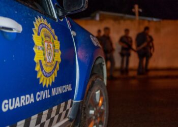 Guarda Civil Municipal de Bertioga detém casal por furto de fios