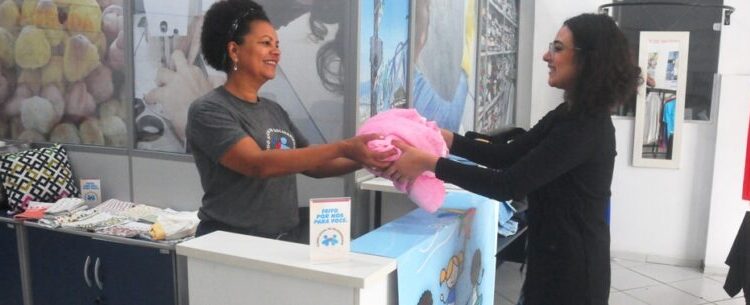 Fundo Social de Caraguatatuba inicia Campanha do Agasalho