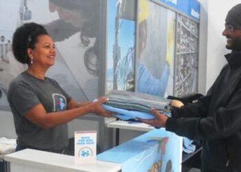 Fundo Social de Caraguatatuba segue com arrecadação de cobertores e roupas de frio para Campanha do Agasalho