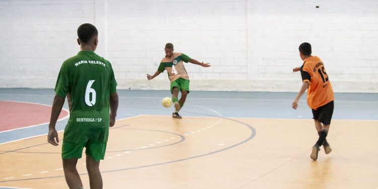 Equipes de futsal de Bertioga estreiam nas disputas dos Jogos Regionais neste sábado (2)