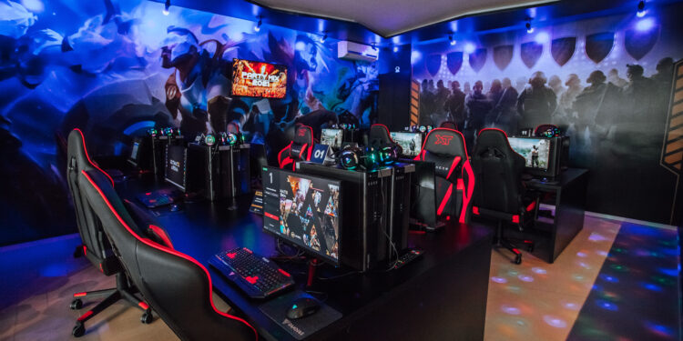 *Campeonato de Fortnite ‘MK SPLIT FORTNITE 2022’ acontece na MK Academy no Serramar Shopping neste domingo (26)*