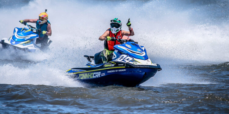 MARCO ANTONIO REGIS INTENSIFICA PREPARAÇÃO  PARA DISPUTA DO 33º BRASILEIRO DE JET SKI 2022