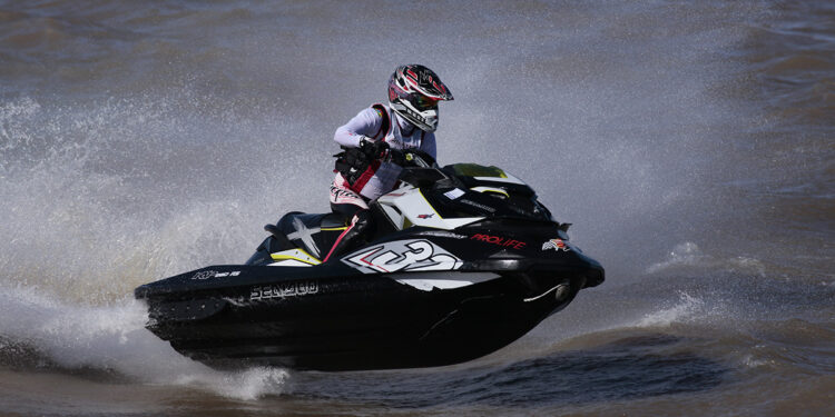 REINALDO CANGUEIRO ESTÁ ENTRE OS DESTAQUES  DO 33º BRASILEIRO DE JET SKI 2022