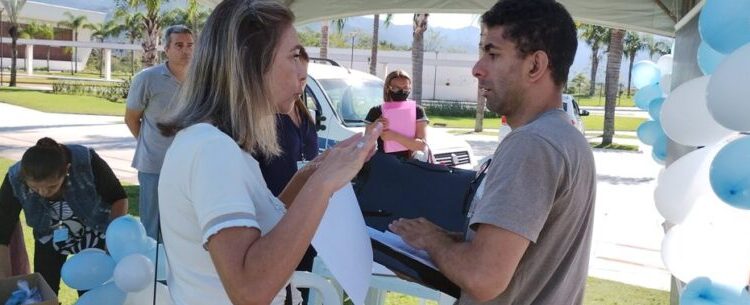 Sepedi auxilia PcD na entrega de currículos para vagas no Hospital Regional do Litoral Norte
