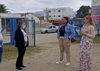 Secretaria de Meio Ambiente recebe associação sebastianense em visita ao Ecoponto Golfinhos