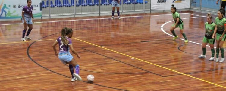 Caraguatatuba estreia no futsal feminino e futebol masculino, nesta semana, nos Jogos Regionais