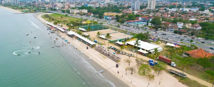 Campeonato Brasileiro de Jet Ski bate recorde de pilotos participantes e atrai mais de 2 mil pessoas em Caraguatatuba