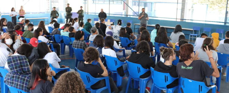 Prefeitura de Caraguatatuba comemora Dia da Conservação da Natureza com palestra em escola municipal