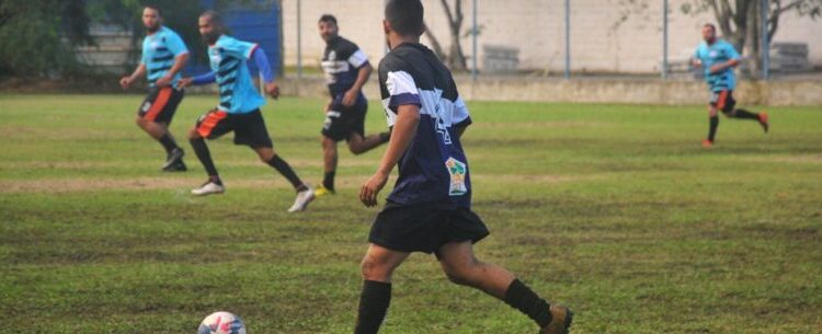 Últimas rodadas da fase de grupos do Futebol Master e 3ª divisão e times decidem vagas para fase eliminatória