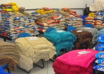 Fundo Social de Caraguatatuba beneficia 11 instituições com doações de alimentos e cobertores