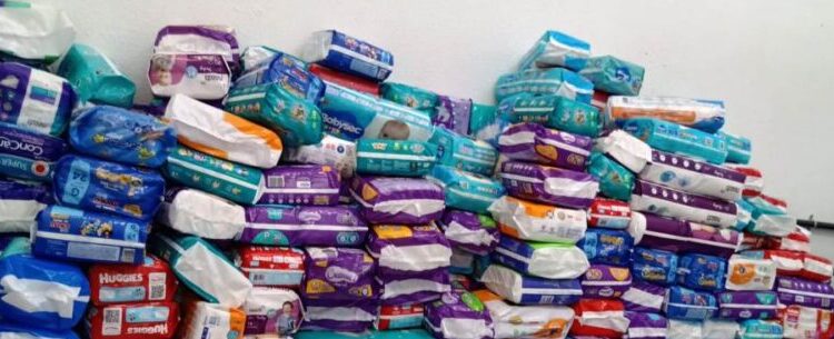 Fundo Social repassa mais de 3.700 fraldas geriátricas para instituições sociais de Caraguatatuba