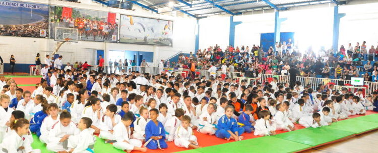 Festival de Artes Marciais reúne dois mil atletas neste sábado em Caraguatatuba