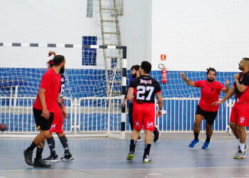 Handebol Masculino de Caraguatatuba vence amistoso preparatório para Jogos Regionais