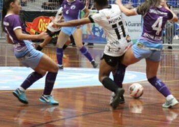 Futsal feminino de Caraguatatuba realiza seletiva de atletas no dia 27 de agosto