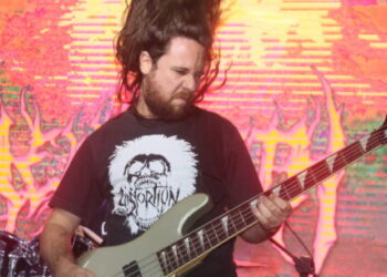 Extreme Fest Rock reúne fãs de heavy metal em Caraguatatuba