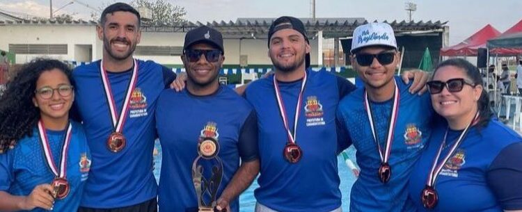 Natação de Caraguatatuba conquista 22 medalhas no 64º Jogos Regionais