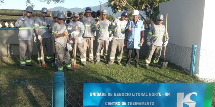Sabesp finaliza capacitação de encanadores do Litoral Norte em parceria com o SENAI