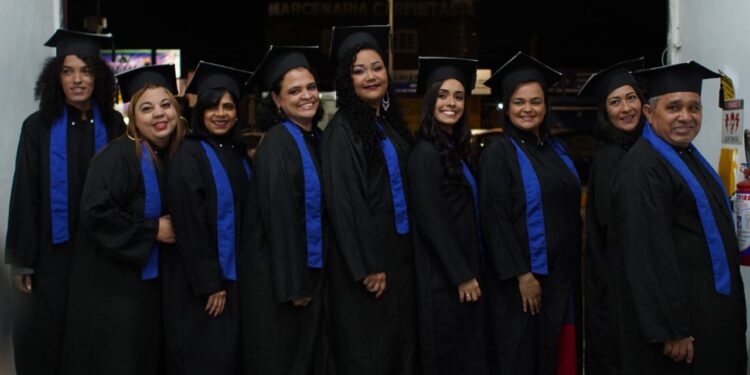 Univesp Bertioga forma primeira turma de pedagogia