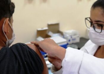 Caraguatatuba aplica 1.495 doses no Dia D de Multivacinação