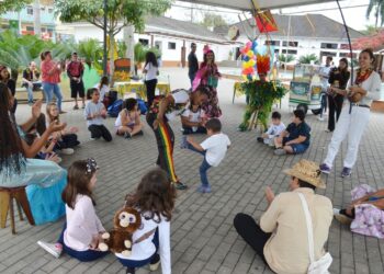 Folclore em Festa é atração na Praça do Caiçara em Caraguatatuba