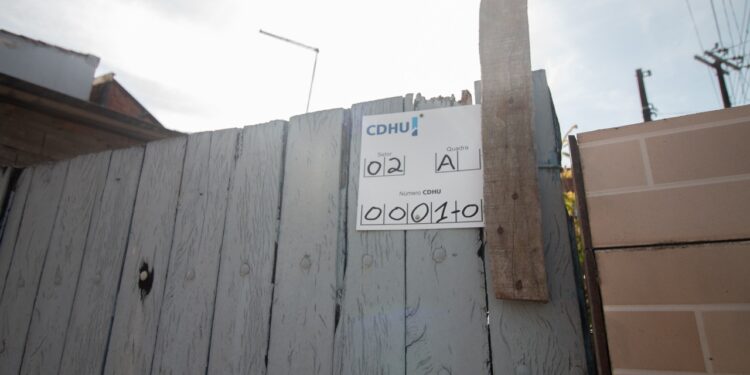 Bertioga inicia reformas de moradias beneficiadas pelo programa Viver Melhor, no Indaiá