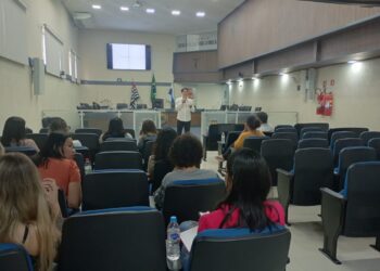 Inteligência Emocional é tema de palestra para estagiários na Câmara de Caraguatatuba