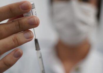 Bertioga inicia vacinação de crianças com comorbidades e deficiências de 3 a 4 anos contra a Covid-19 nesta terça (23)   