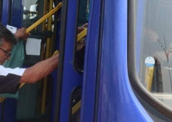 Caraguatatuba retira obrigatoriedade do uso de máscara no transporte coletivo