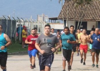 Curso de guarda-vidas temporários da Prefeitura de Caraguatatuba começa dia 19