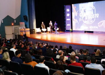 Prefeitura premia vencedores do 17º Caraguá A Gosto e lança edição de 2023