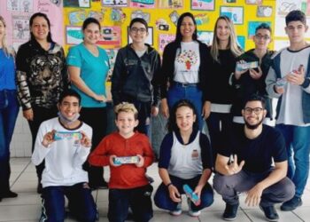 Escola bilíngue para surdos de Caraguatatuba celebra data de valorização desta comunidade