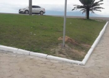 Prefeitura de Caraguatatuba pavimenta trevo de acesso à rua da UPA, no Massaguaçu