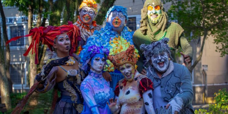 Caraguatatuba recebe extensa programação recreativa com teatro móvel ‘Emcena Brasil’