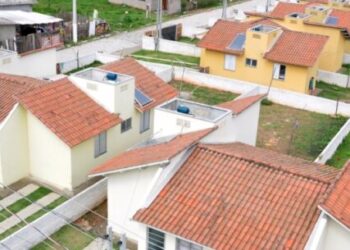 CDHU faz plantão para regularização financeira e contratual em conjuntos habitacionais de Caraguatatuba