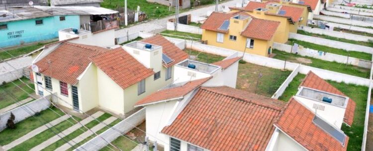 CDHU faz plantão para regularização financeira e contratual em conjuntos habitacionais de Caraguatatuba