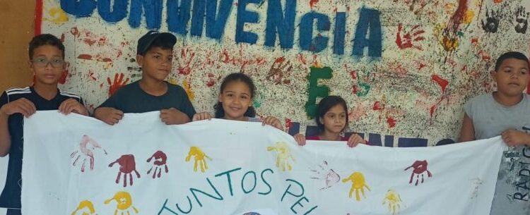 Caraguatatuba promove roda de conversa com crianças do SCFV para celebrar Dia Mundial da Paz