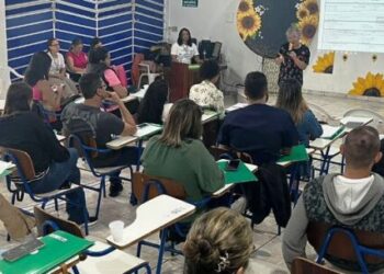 Caraguatatuba treina profissionais em diagnóstico rápido de ISTs e busca meta de 100% de especialização