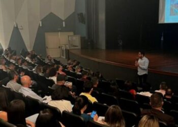 Prefeito Aguilar Junior apresenta novidades e orientações aos expositores do 4º Empreenda Caraguatatuba