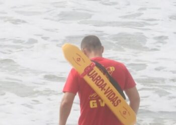 Inscrições das 20 vagas de guarda-vidas temporários do Estado para Caraguá terminam dia 31 de outubro