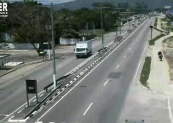 DER faz análise do pavimento da Rodovia Rio-Santos para recapeamento no trecho de Caraguá