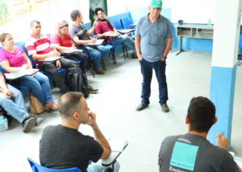 Prefeitura promove curso de viveirista em Caraguatatuba