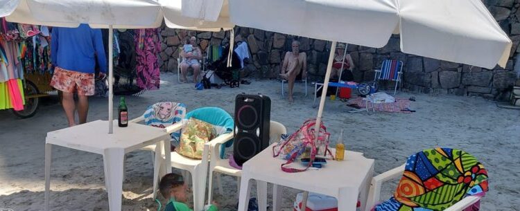 Prefeitura de Caraguatatuba aborda quase 40 pessoas e comércios com caixa de som nas praias e perturbação de sossego
