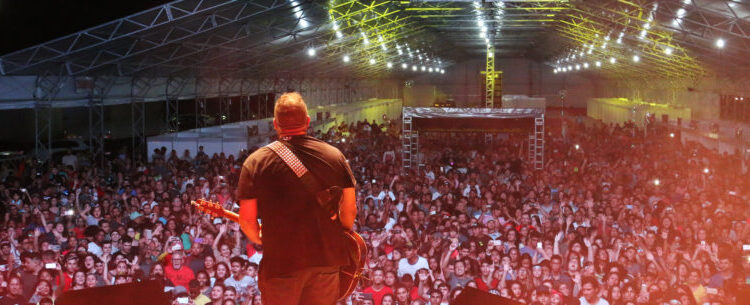 Com programação gospel, AVIVA Caraguá está de volta à Praça da Cultura em novembro