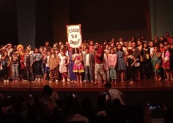 Cide Tinga realiza 5ª edição do Sarau e homenageia autores da FLIC