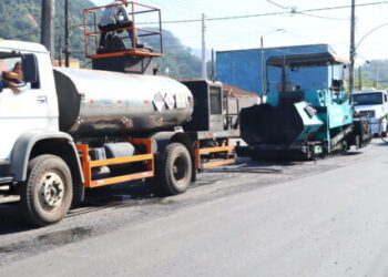 Prefeitura executa recapeamento em vias do Casa Branca e Cidade Jardim